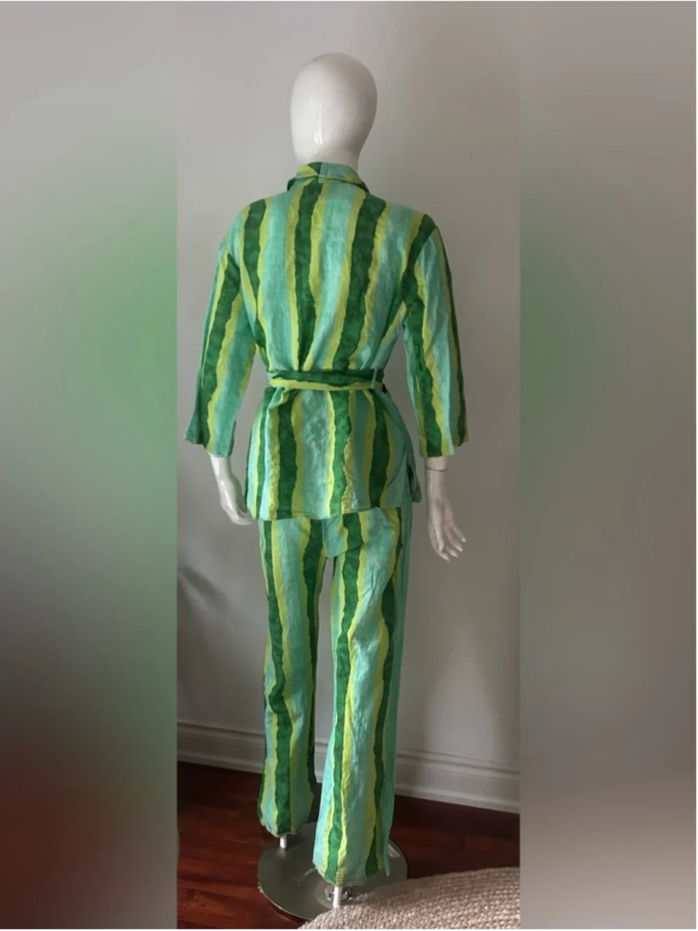 Zara Striped Linen Blend Two-Piece Set Top: Medium | Pants: Small